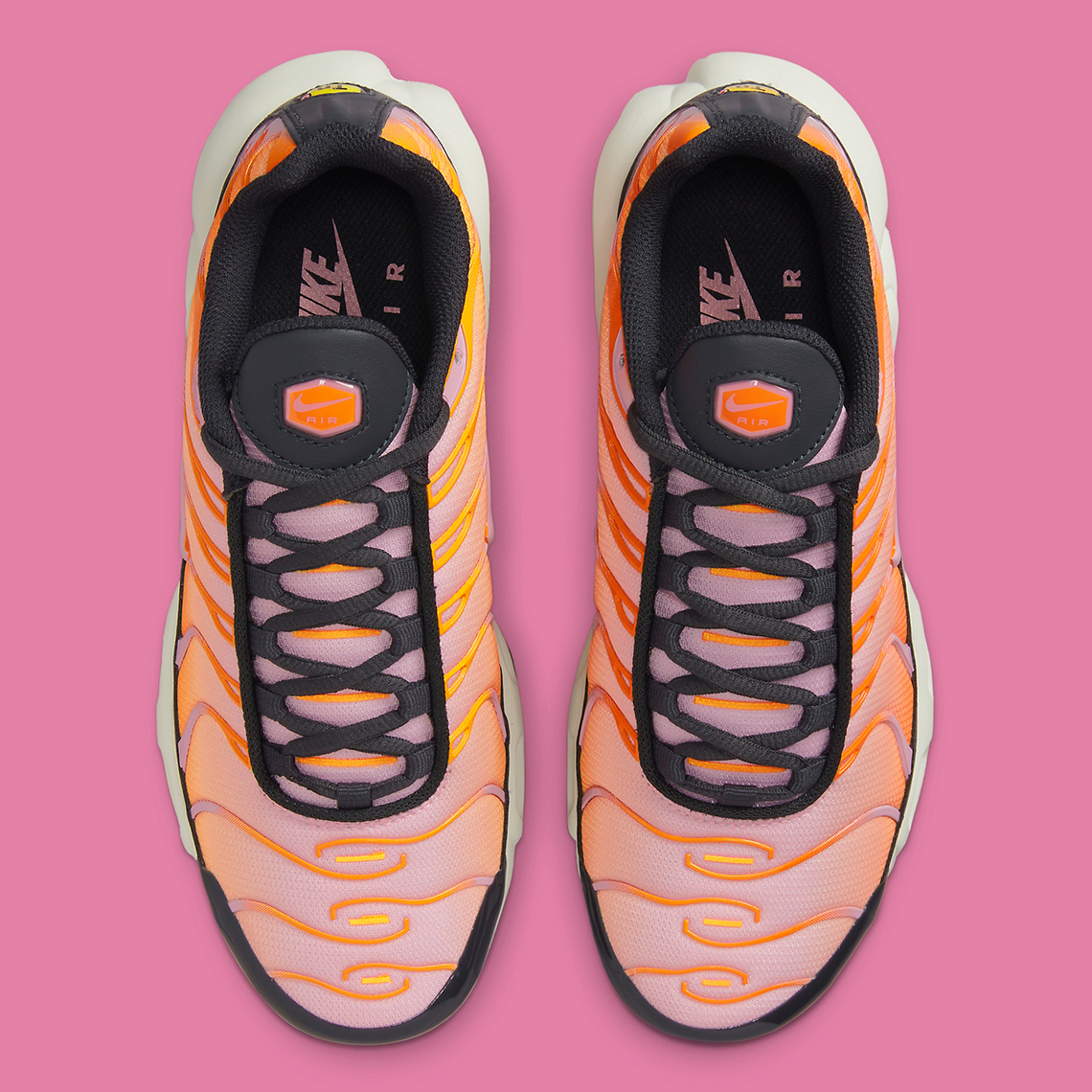 Một số hình ảnh của đôi sneaker Nike Air Max Plus Sherbet - 6