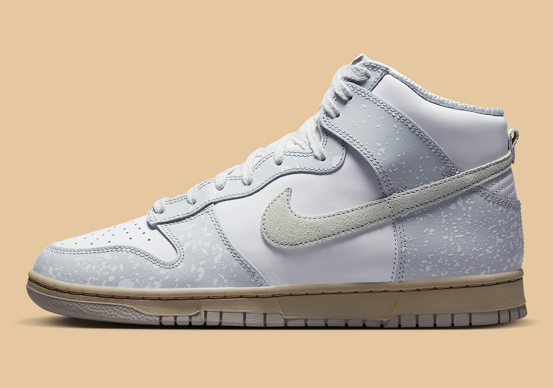 Một số hình ảnh của đôi sneaker Nike Dunk High Spray Paint - 3