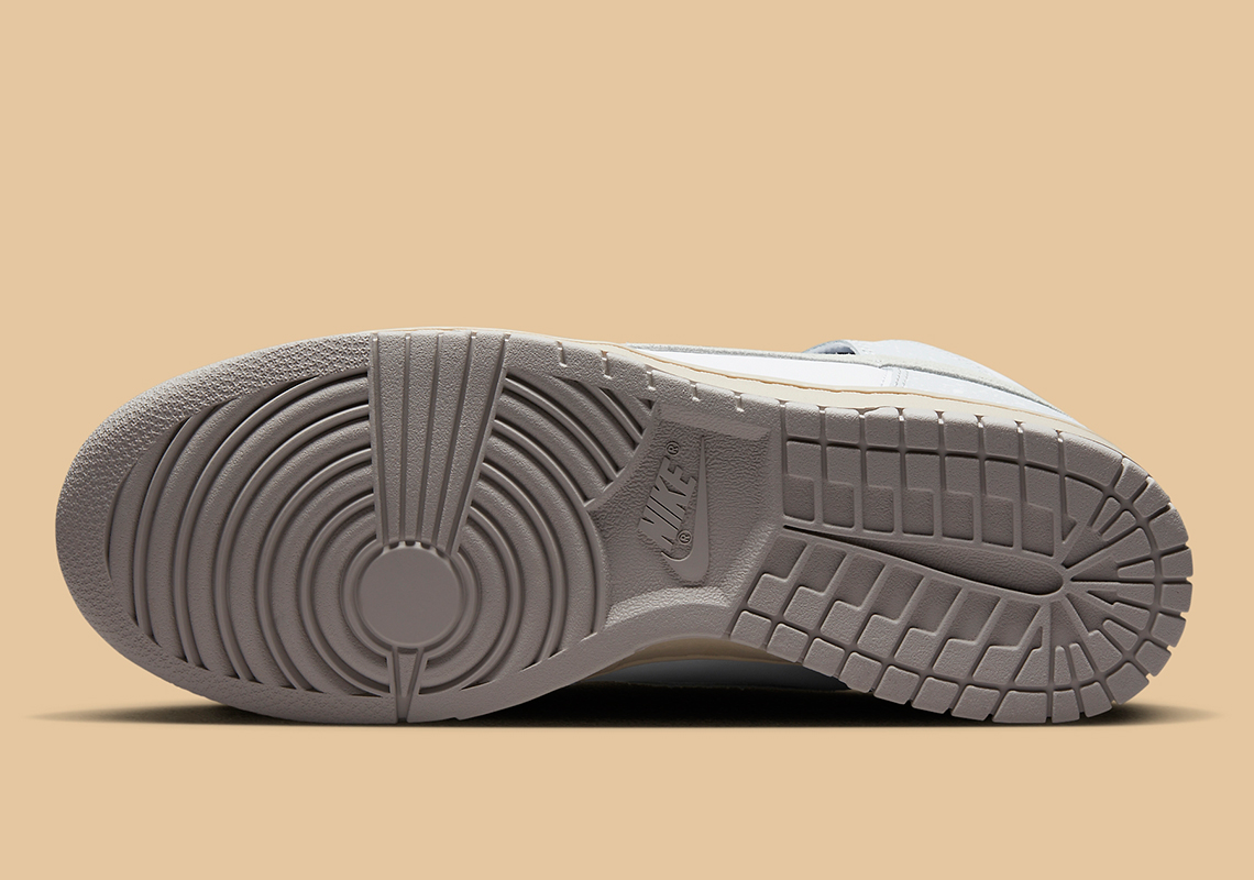 Một số hình ảnh của đôi sneaker Nike Dunk High Spray Paint - 7