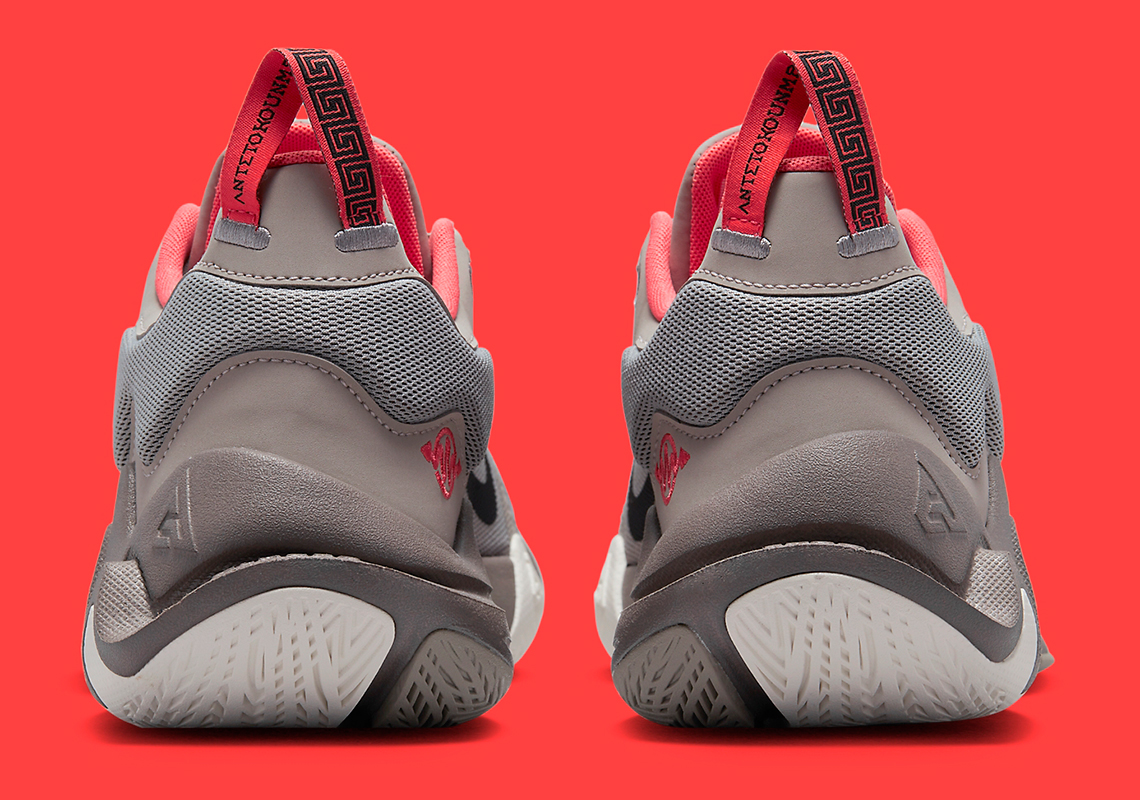 Một số hình ảnh của Giannis Immortality 2 màu Magic Ember  - 5