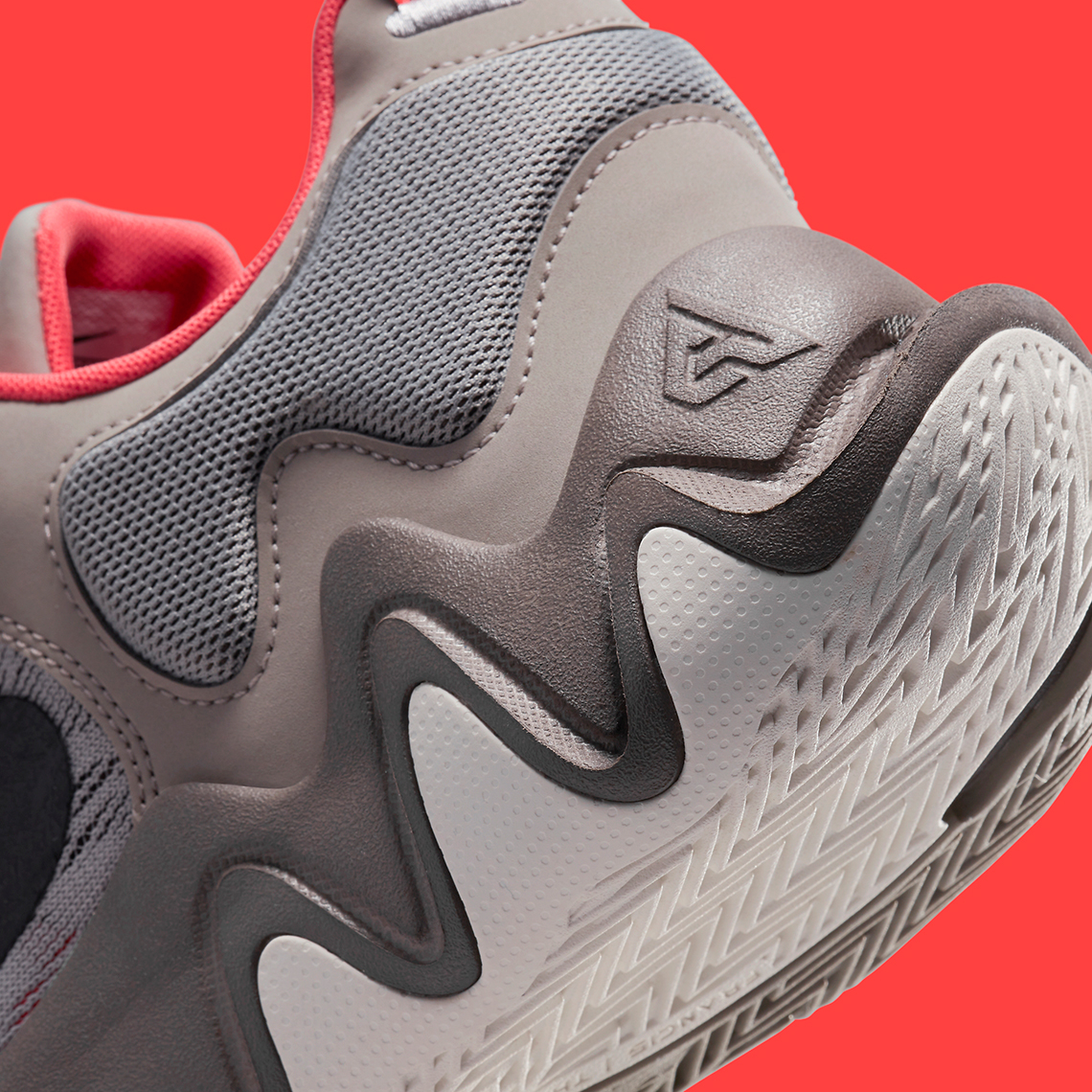 Một số hình ảnh của Giannis Immortality 2 màu Magic Ember  - 7