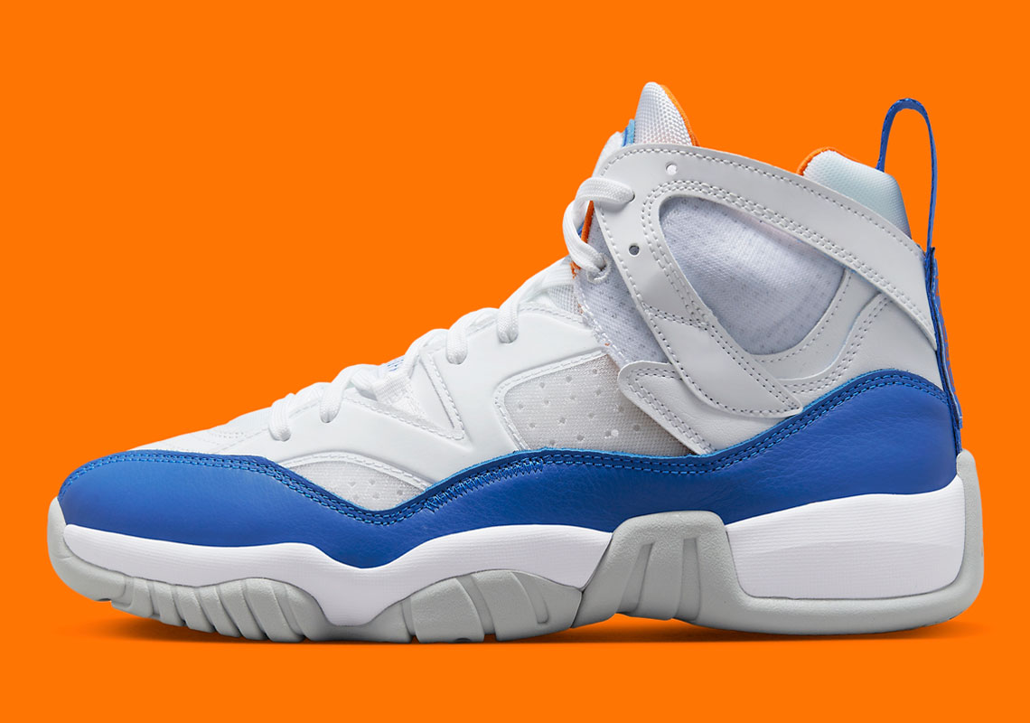 Một số hình ảnh của Jordan Two Trey Knicks - 2