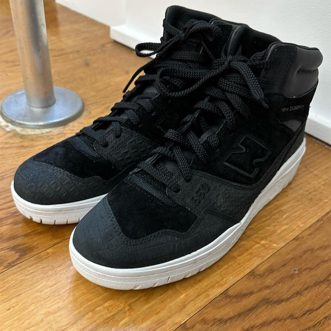 Một số hình ảnh của Junya Watanabe New Balance 650 mẫu 2023 - 8