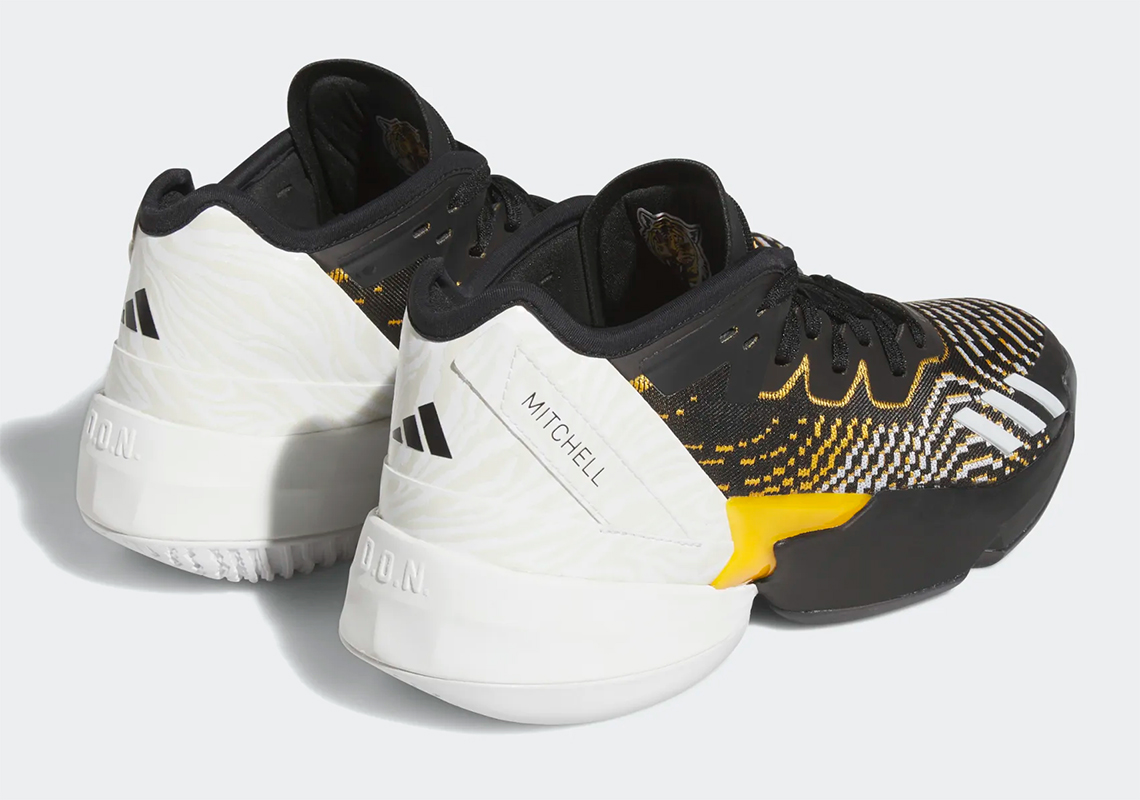 Một số hình ảnh của mẫu giày adidas D.O.N. Issue #4 Grambling State - 3