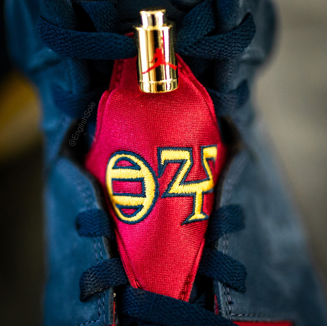 Một số hình ảnh của mẫu giày Air Jordan 6 NFL Legacy  - 8