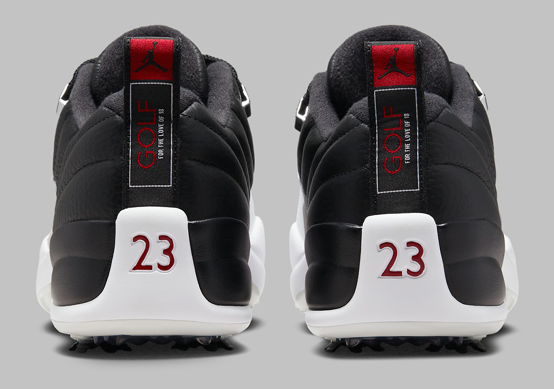 Một số hình ảnh của mẫu giày sneaker Air Jordan 12 Golf Playoffs màu đen/trắng - 6