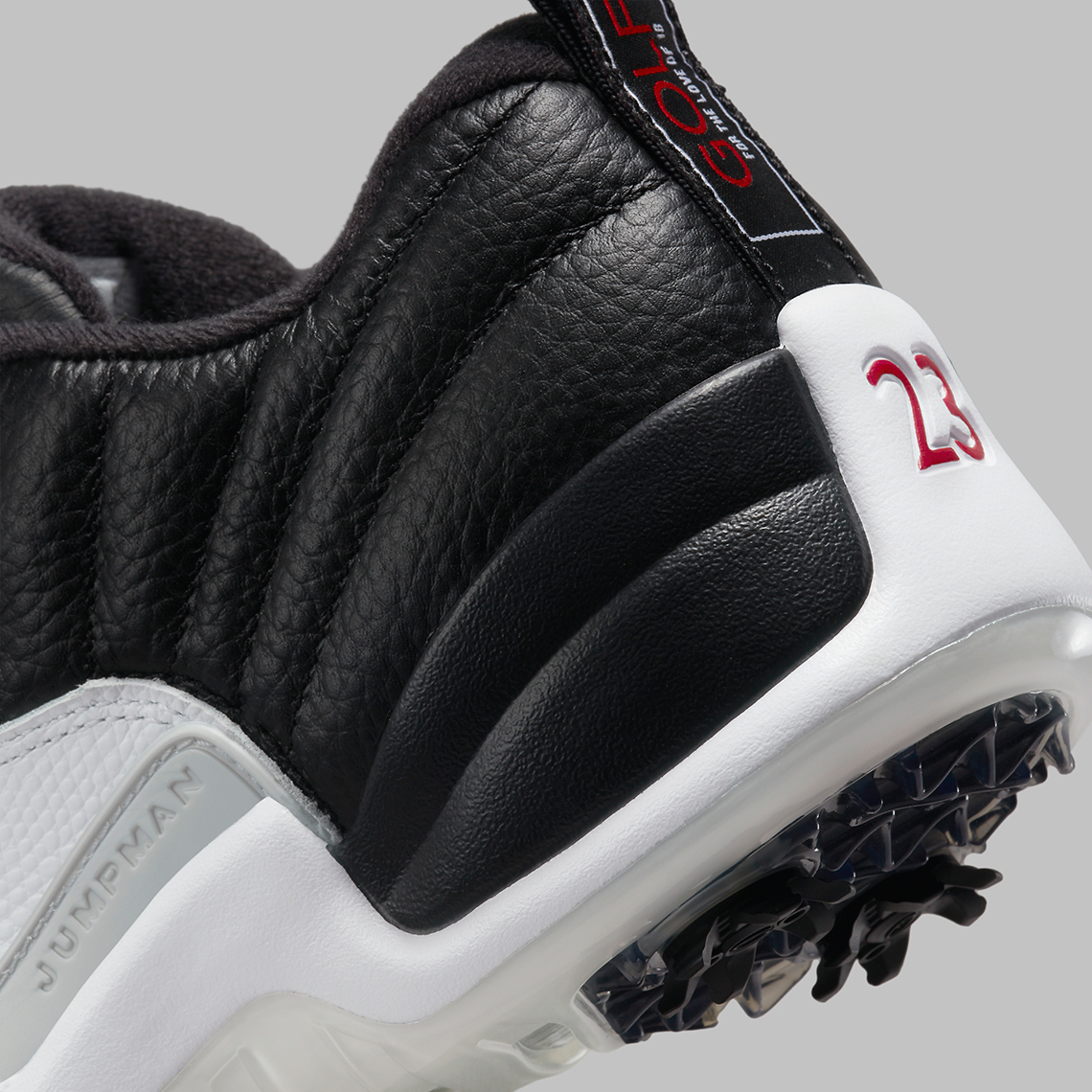 Một số hình ảnh của mẫu giày sneaker Air Jordan 12 Golf Playoffs màu đen/trắng - 8