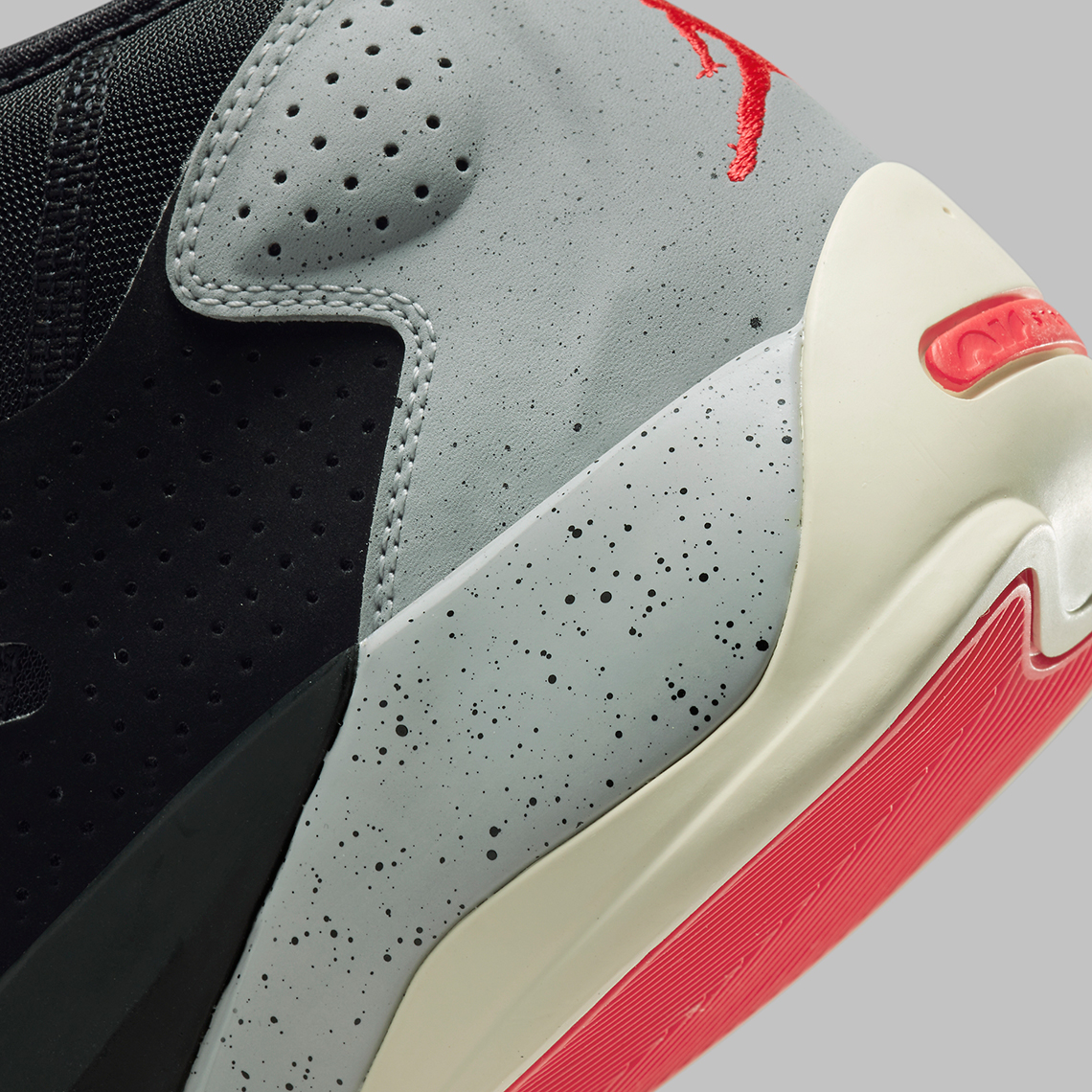 Một số hình ảnh của mẫu giày sneaker Jordan Zion 2 Black/Cement - 8