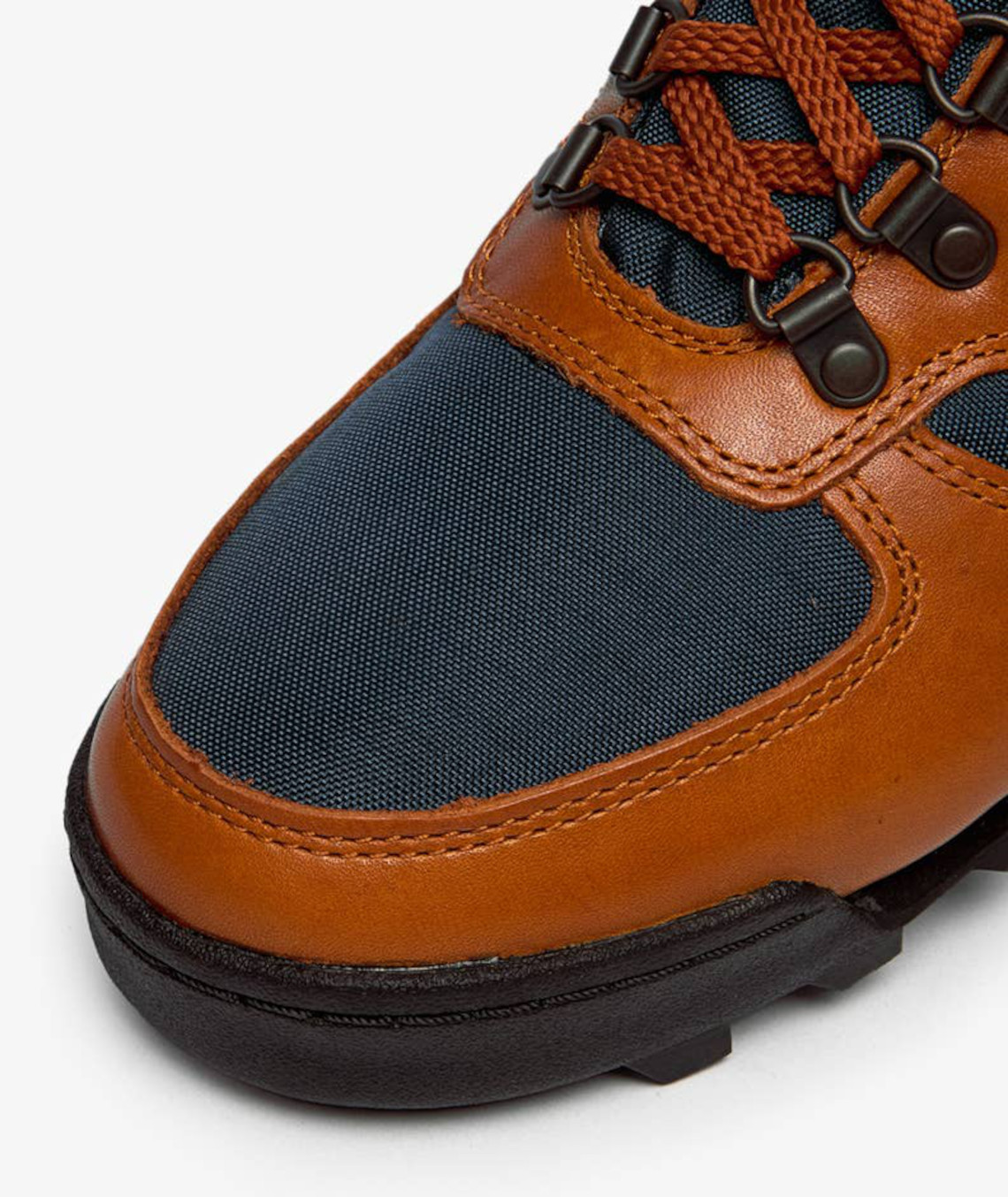 Một số hình ảnh của mẫu giày sneaker New Balance Rainier Glazed Ginge - 5