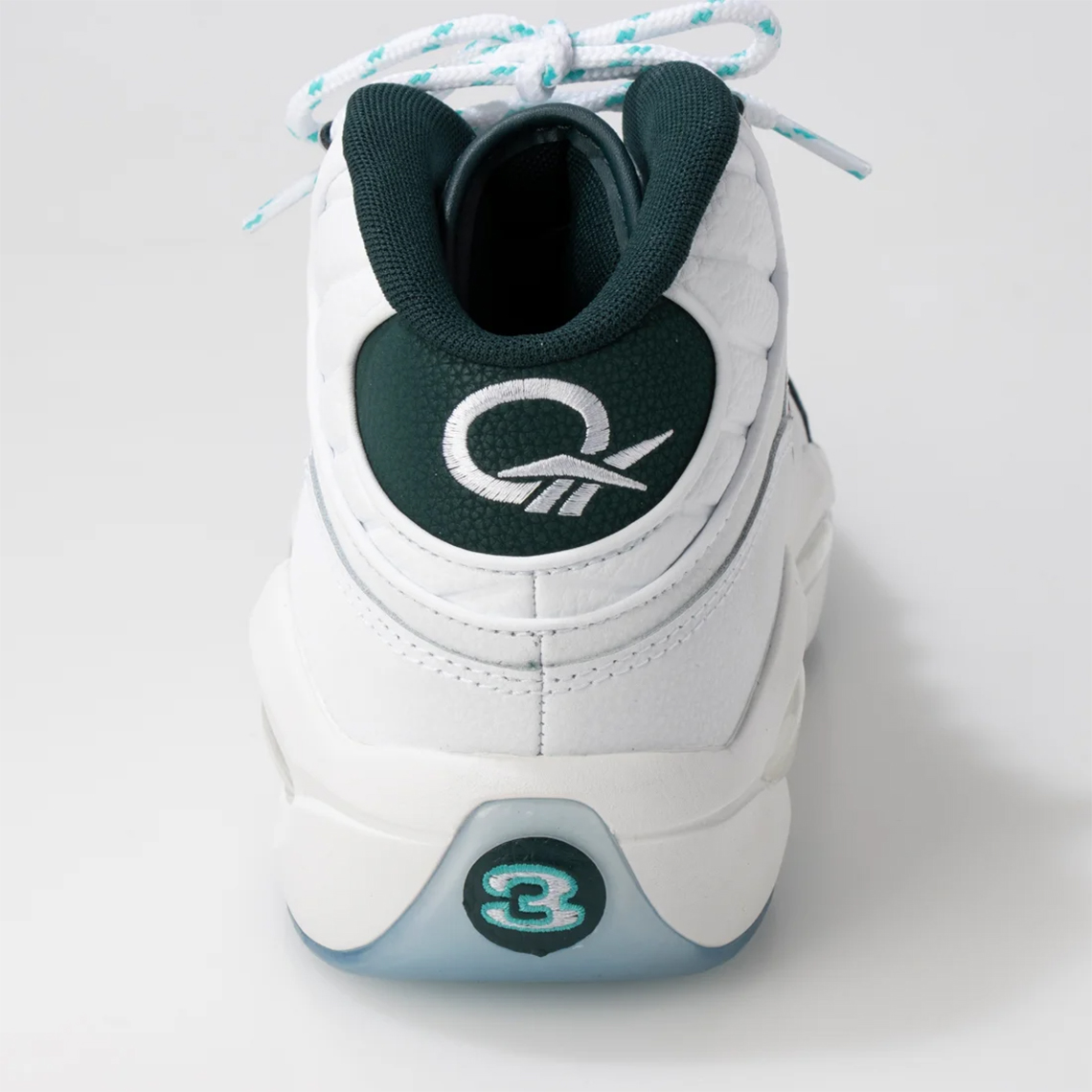 Một số hình ảnh của mẫu giày sneaker Reebok Question Mid Miami - 5