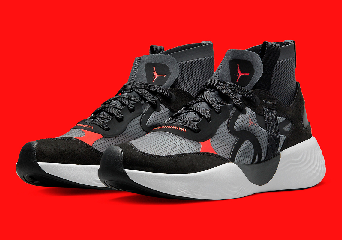 Một số hình ảnh của mẫu Jordan Delta 3 Mid mới - 2