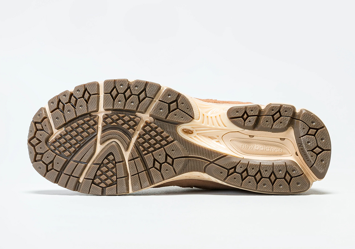 Một số hình ảnh của mẫu New Balance 2002R Toast - 5