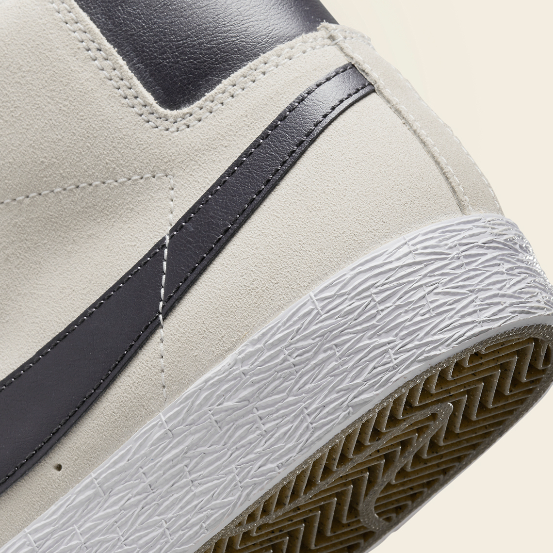 Một số hình ảnh của mẫu sneaker Zoom-Infused Nike SB Blazer Mid - 7