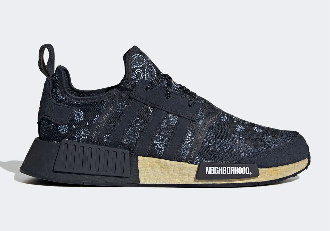 Một số hình ảnh của NEIGHBORHOOD x adidas NMD R1 màu Đen/Navy - 2