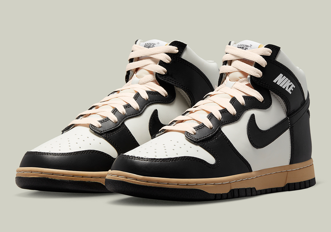 Một số hình ảnh của Nike Dunk High Vintage Black/White - 2