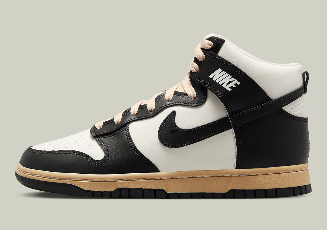 Một số hình ảnh của Nike Dunk High Vintage "Black/White"