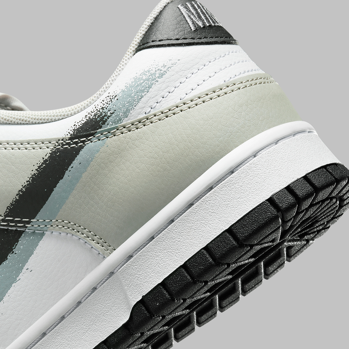 Một số hình ảnh của Nike Dunk Low Stencil Swoosh - 8