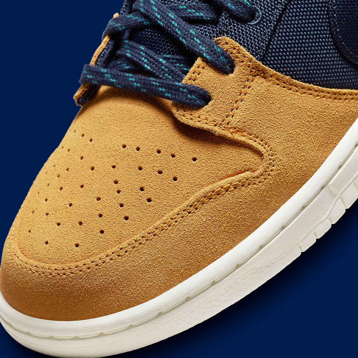 Một số hình ảnh của Nike SB Dunk Low Midnight Navy/Ochre - 7