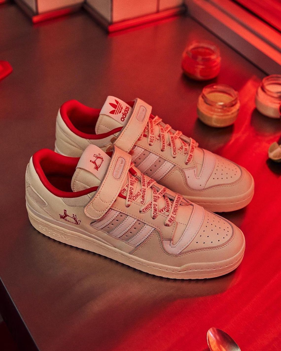 Một số hình ảnh của Taquería Orinoco x adidas Forum Low - 2