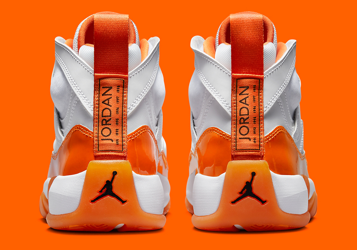Một số hình ảnh Jordan Two Trey nữ với màu cam - 5