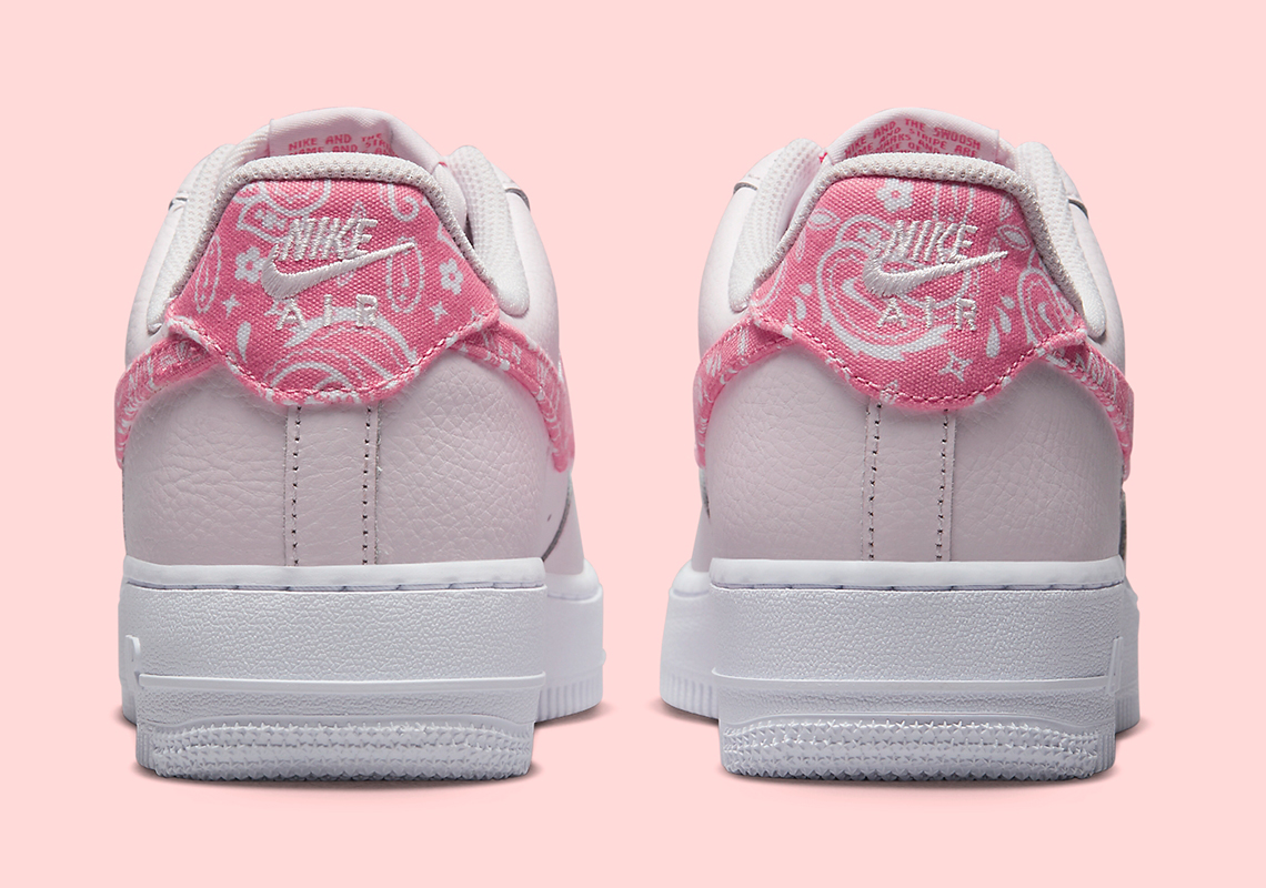 Một số hình ảnh mẫu giày sneaker Nike Air Force 1 Low Pink Paisley mới nhất - 5