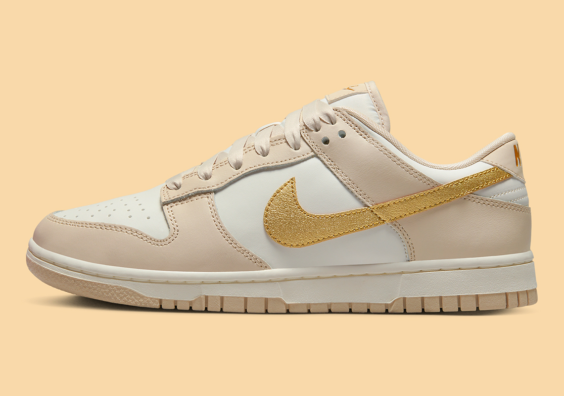 Một số hình ảnh mới nhất của mẫu giày Nike Dunk Low "Gold Swoosh"