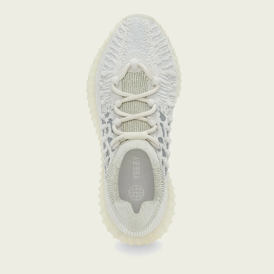 Một số hình ảnh mới nhất của mẫu giày sneaker adidas Yeezy Boost 350 v2 - 4