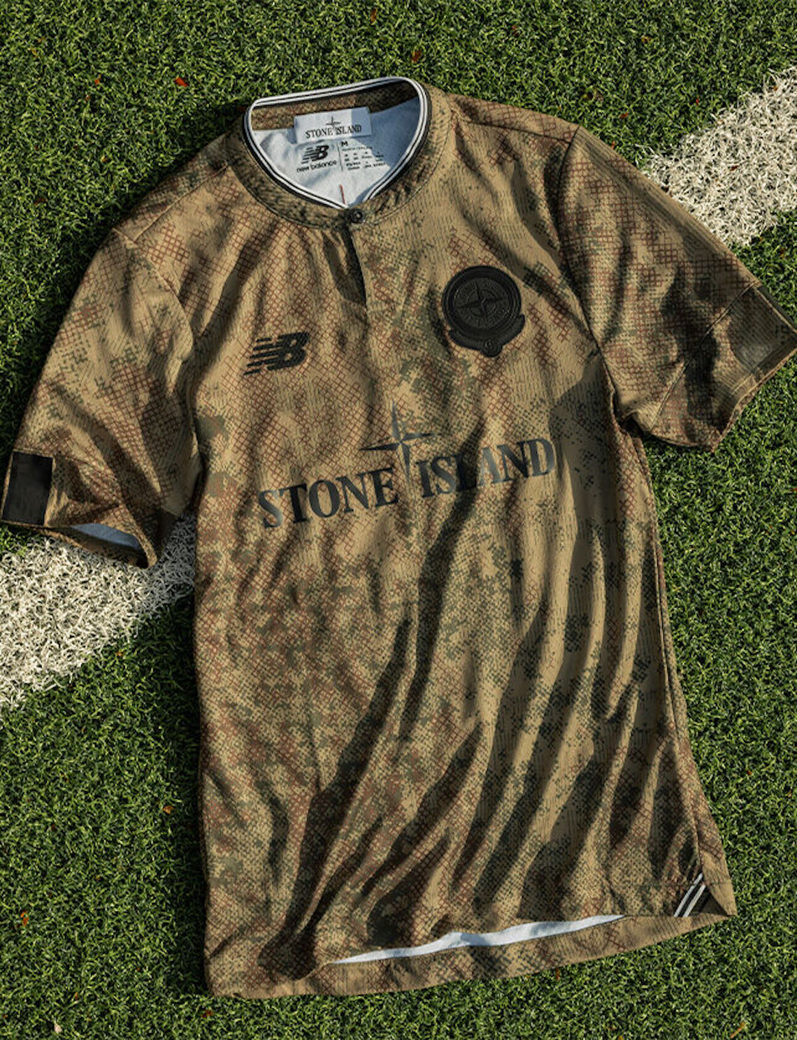 Một số hình ảnh mới nhất của mẫu giày Stone Island x New Balance 574 - 5