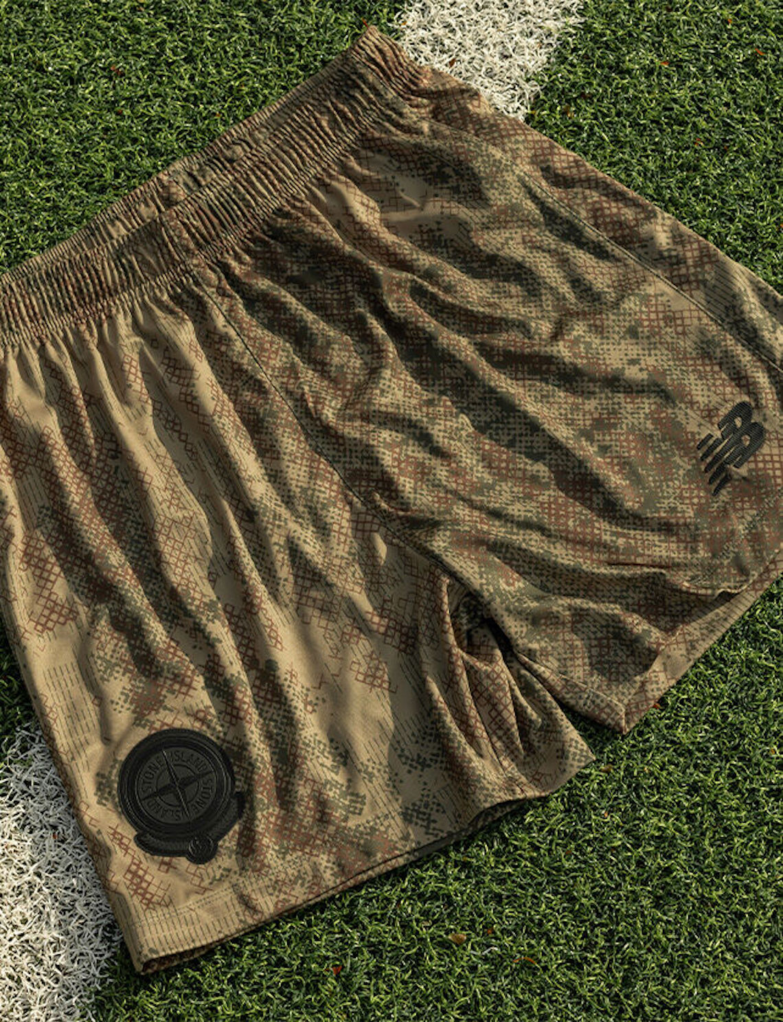 Một số hình ảnh mới nhất của mẫu giày Stone Island x New Balance 574 - 6