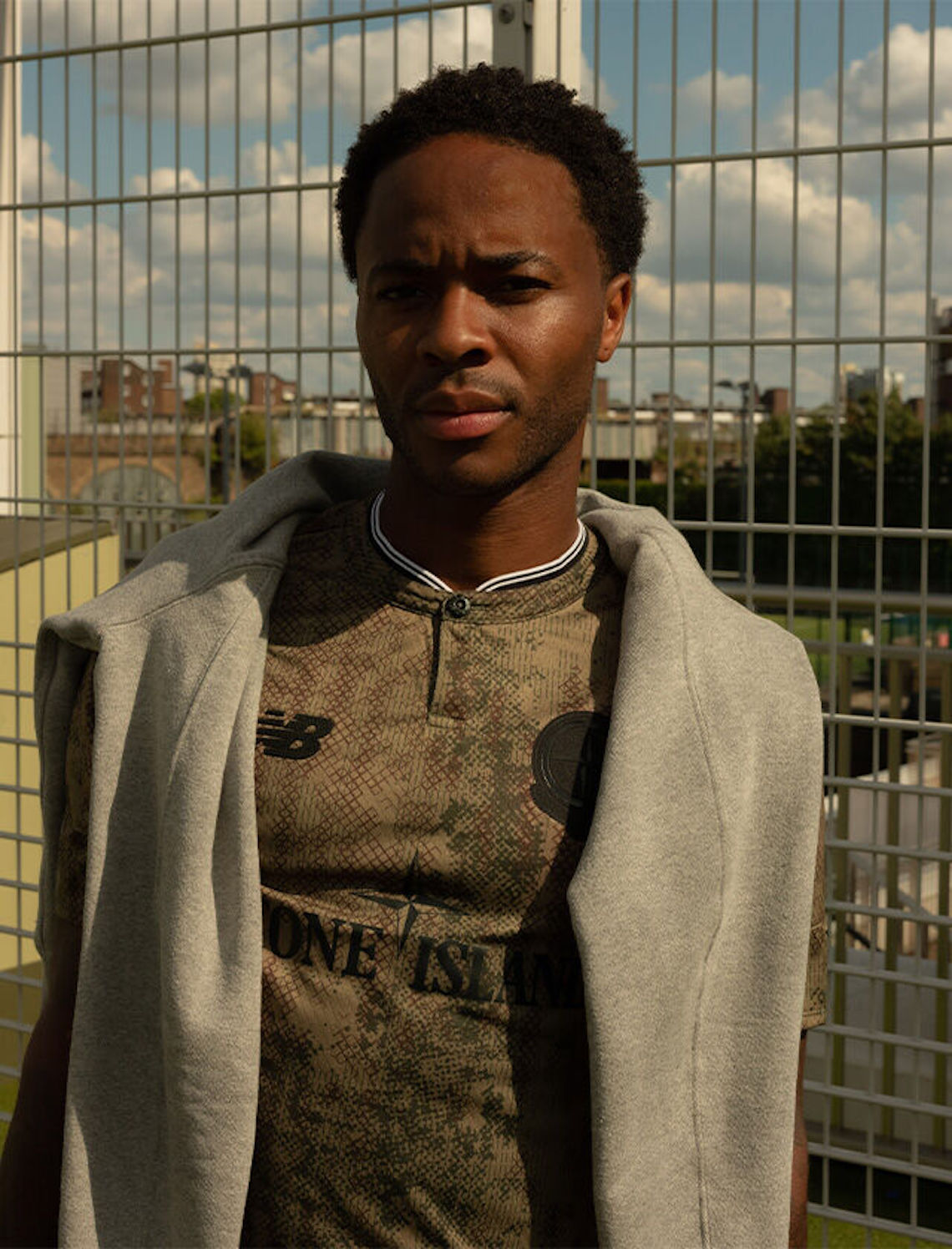 Một số hình ảnh mới nhất của mẫu giày Stone Island x New Balance 574 - 7