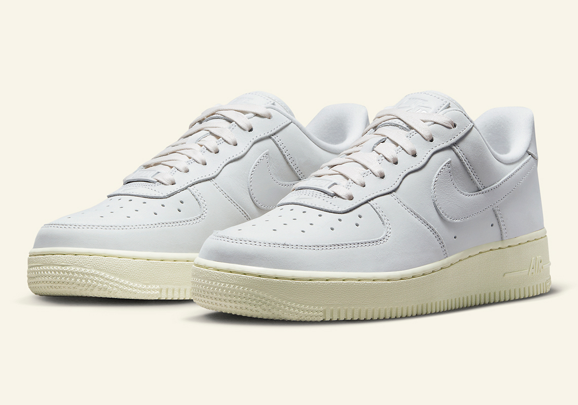 Một số hình ảnh mới nhất của Nike Air Force 1 Low màu trắng - 1