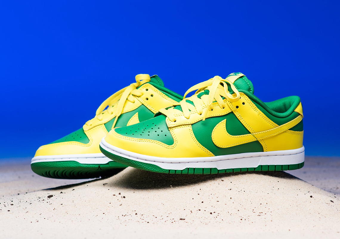 Một số hình ảnh mới nhất của Nike Dunk Low Reverse Brazil - 1