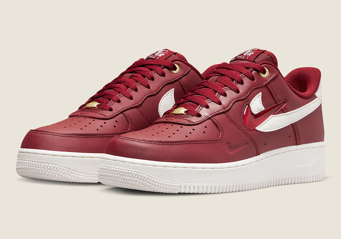 Một số hình ảnh Nike Air Force 1 "Join Forces" mới nhất