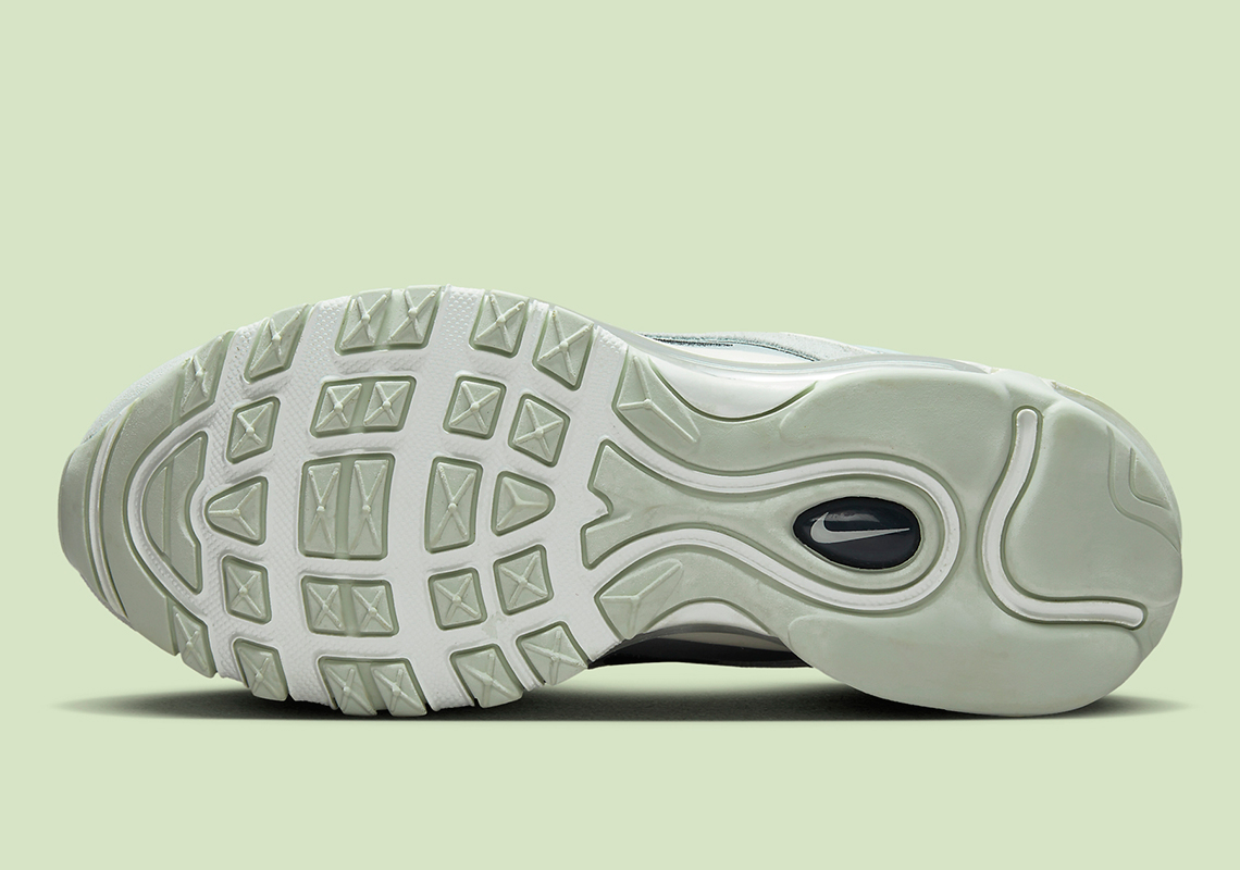 Một sự lựa chọn khác cho Nike Air Max 97 với màu  Light Green/Silver - 5