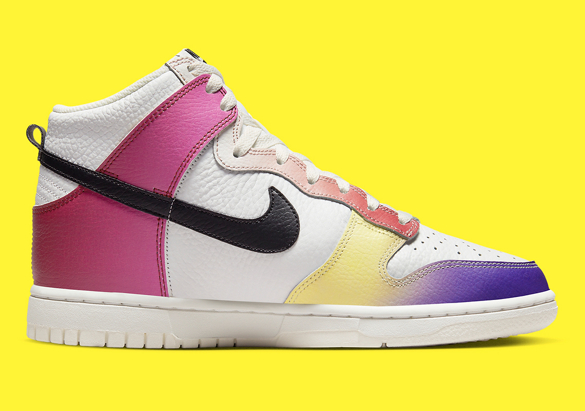 Một sự pha trộn nhiều màu chải lên trên Nike Dunk High Multi-Color Gradient - 3