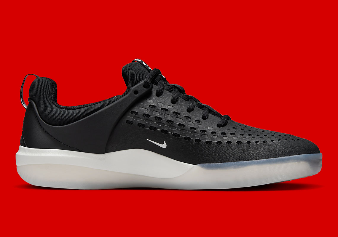 Một vài hình ảnh của mẫu giày Nike SB Nyjah 3 Black/White - 3