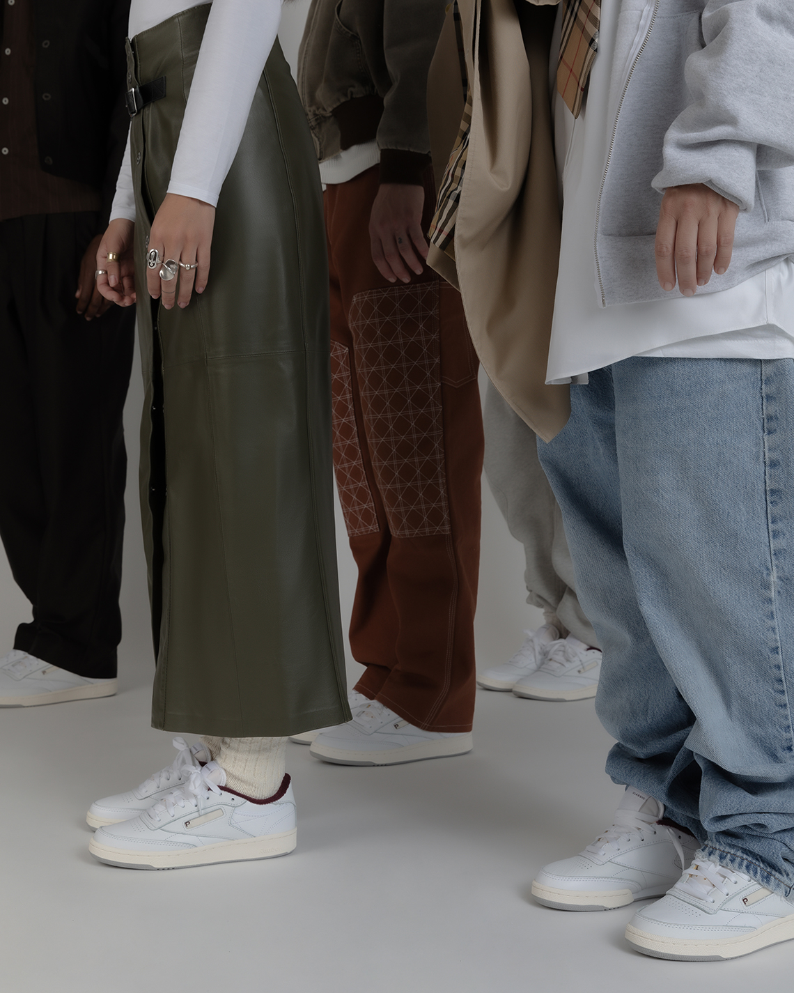 Một vài hình ảnh của mẫu giày Packer Shoes x Reebok Club C White/Burgundy - 2