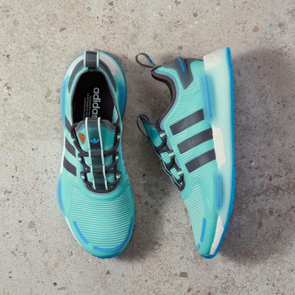 Một số hình ảnh mới nhất của mẫu giày sneaker Adidas NMD V3 - 2