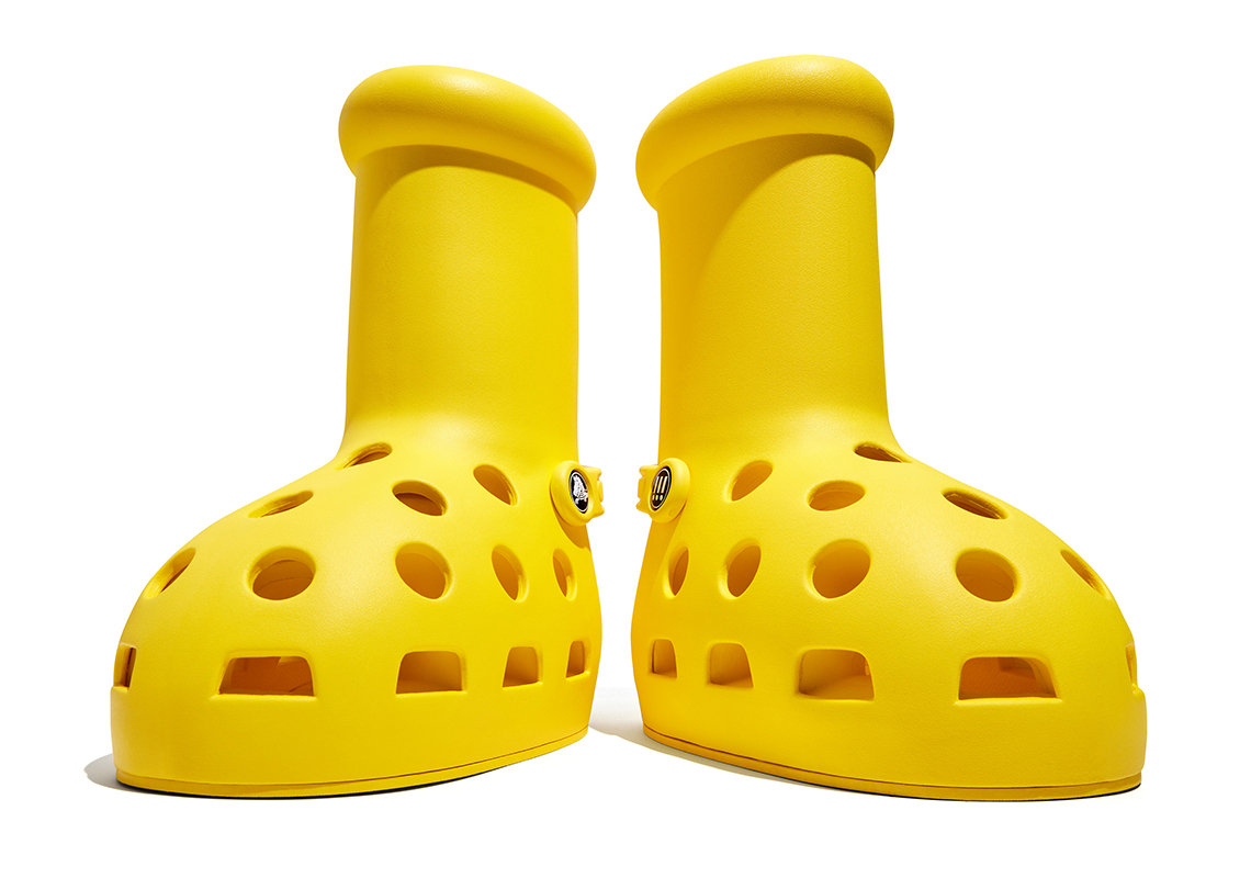 MSCHF và Crocs Hợp tác Ra Mắt Bộ Boot Big Red (Màu Vàng) Độc Đáo - 14