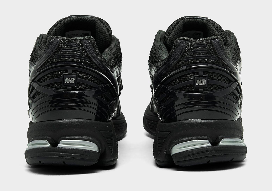 New Balance 1906R: Phiên bản màu đen mới nhất sẽ ra mắt sớm - 4