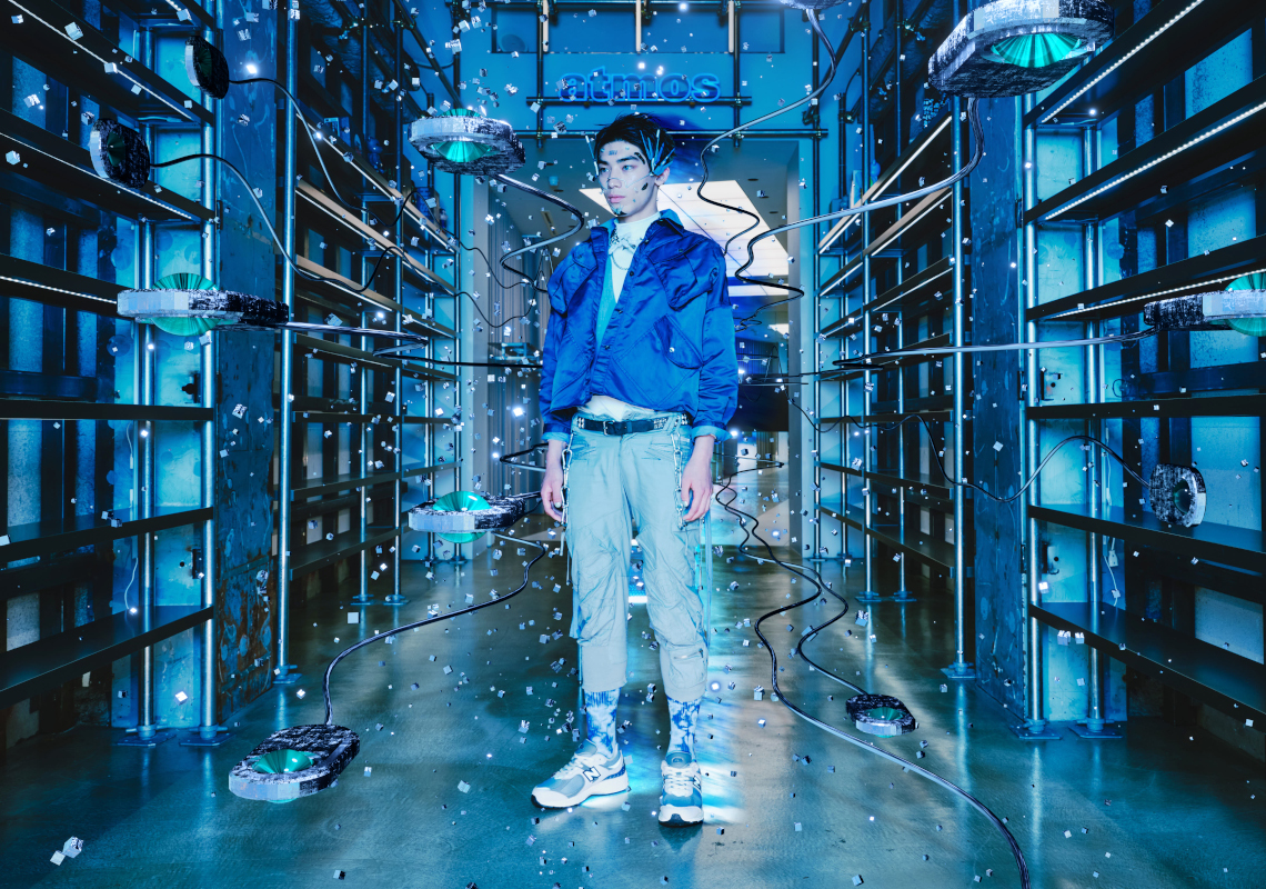 New Balance 2002R atmos Cyber World: Kết hợp sáng tạo với thế giới công nghệ - 2