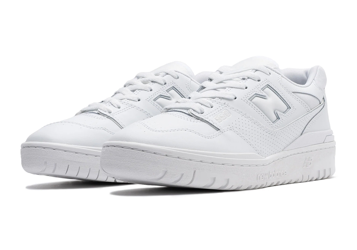 New Balance 550 được dọn dẹp lại với màu Triple White - 1