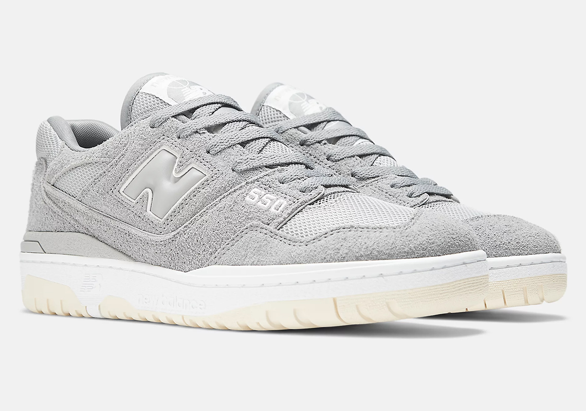 New Balance 550 Grey Suede: Sự trở lại từ quá khứ với sắc xám đẹp mắt! - 1