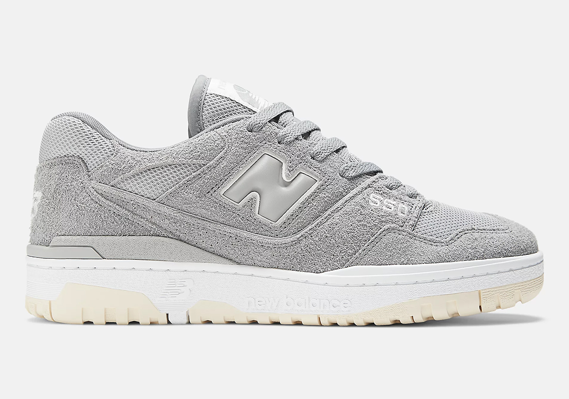 New Balance 550 Grey Suede: Sự trở lại từ quá khứ với sắc xám đẹp mắt! - 2