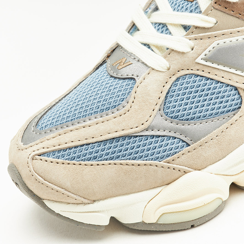 New Balance 90/60 Sea Salt & Blue: Thiết kế retrofuturist màu xanh dương và xám nâu. - 3