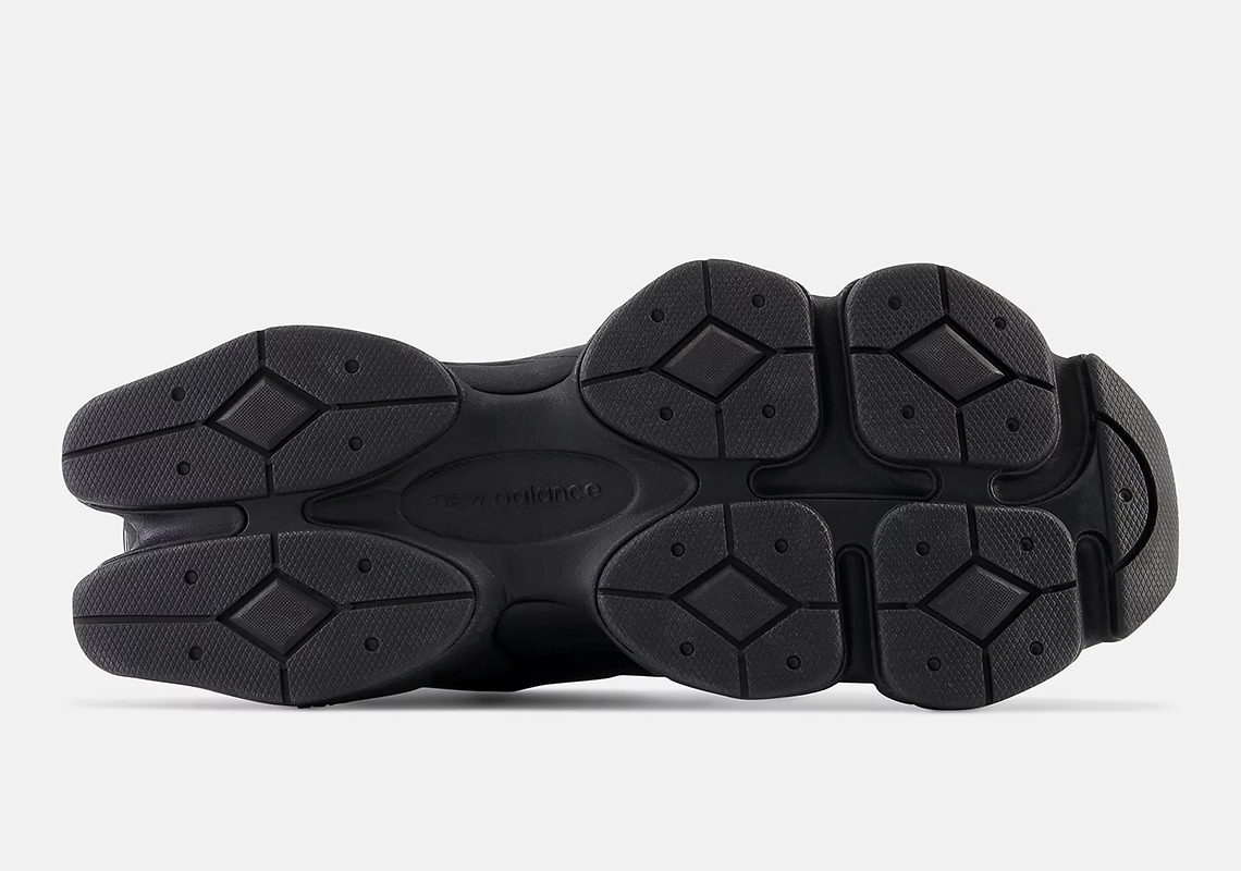 New Balance 9060 Triple Black: Phối màu đen tuyền luyện tạo phong cách tinh tế - 5
