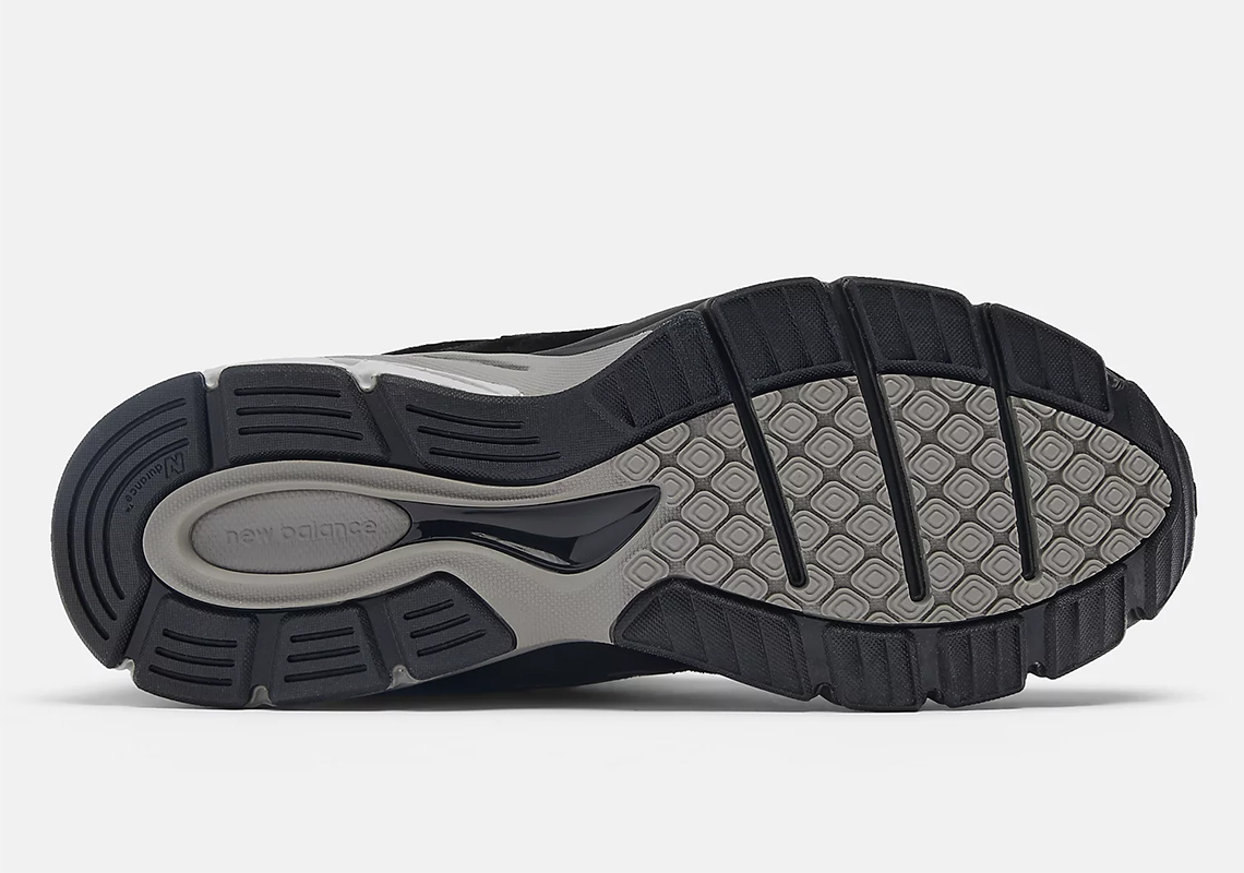 New Balance 990v4 Black/Silver Trở Lại: Phong cách và hiệu suất đỉnh cao! - 6