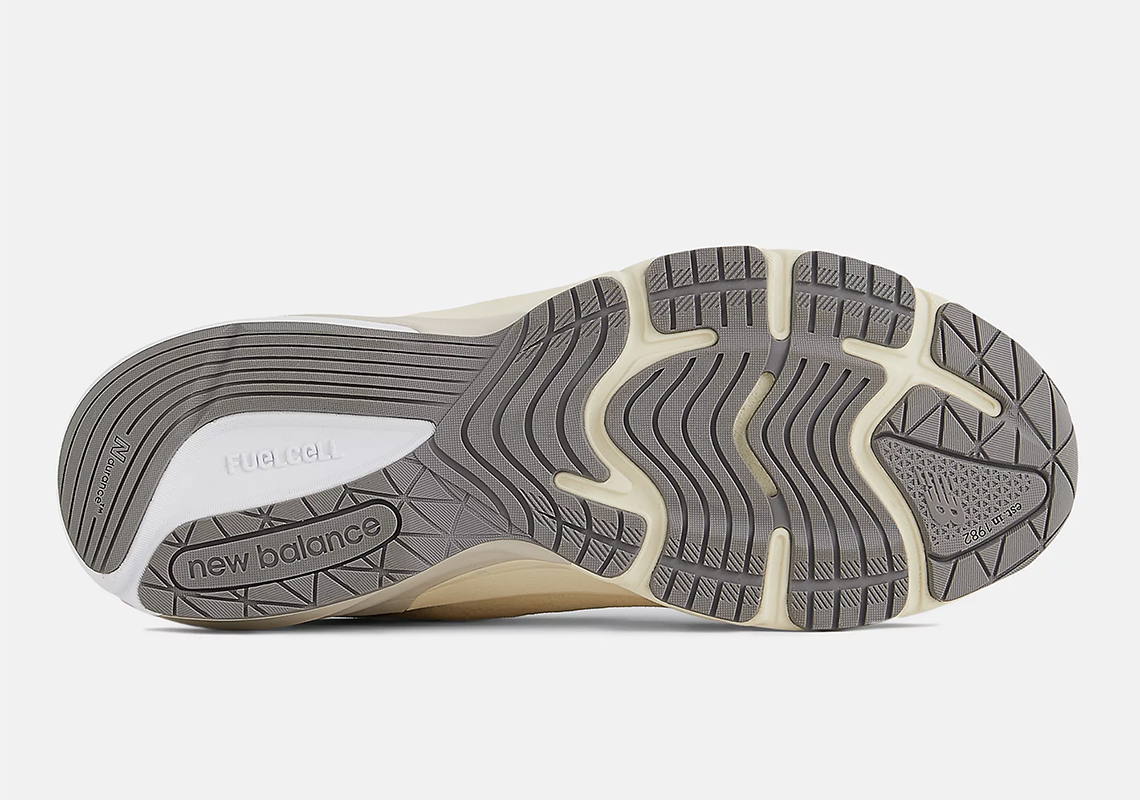 New Balance 990v6 Mindful Grey và Bone: Phối màu tinh tế mới đầy thú vị từ Teddy Santis! - 6