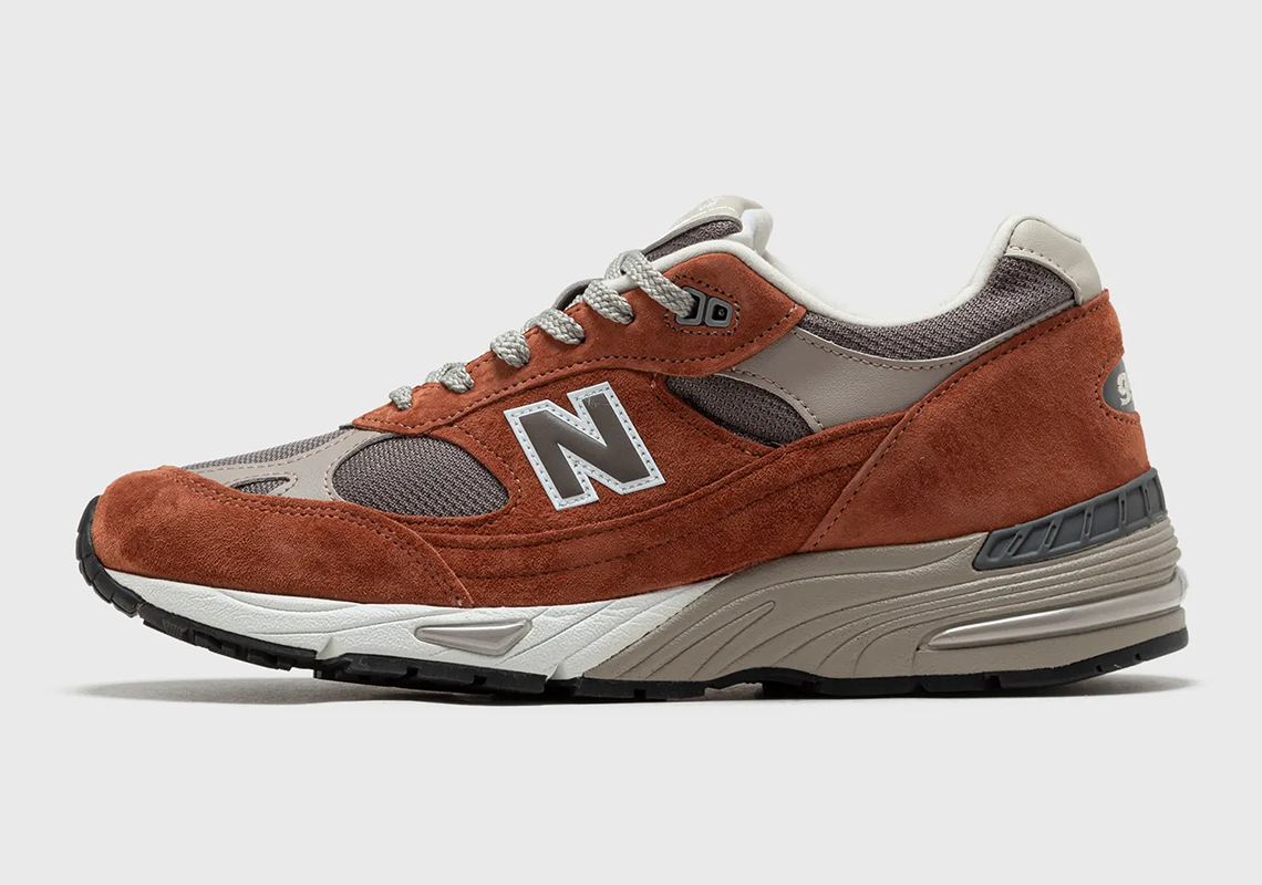New Balance 991 Made In UK Sequoia: Bộ sưu tập giày chất lượng cao hứa hẹn đem lại trải nghiệm mới cho người dùng! - 2
