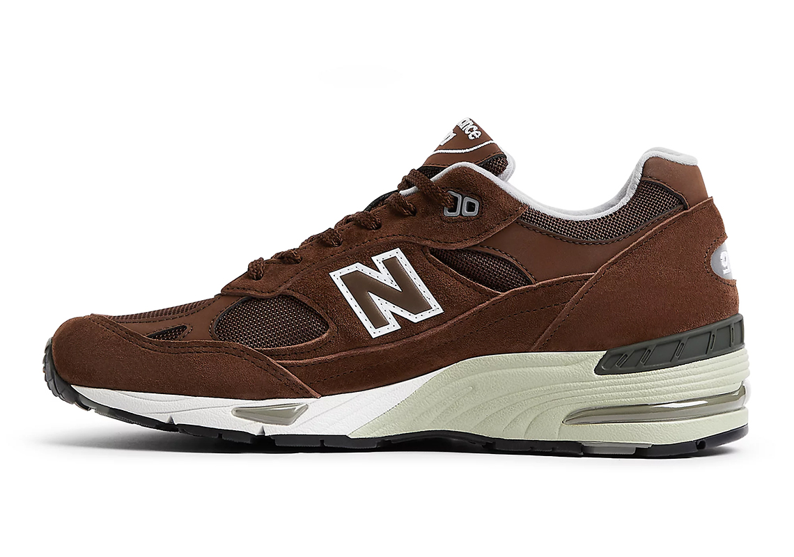 New Balance 991 Made In UK tạo ra một đường phối màu da lộn màu nâu mocha - 3